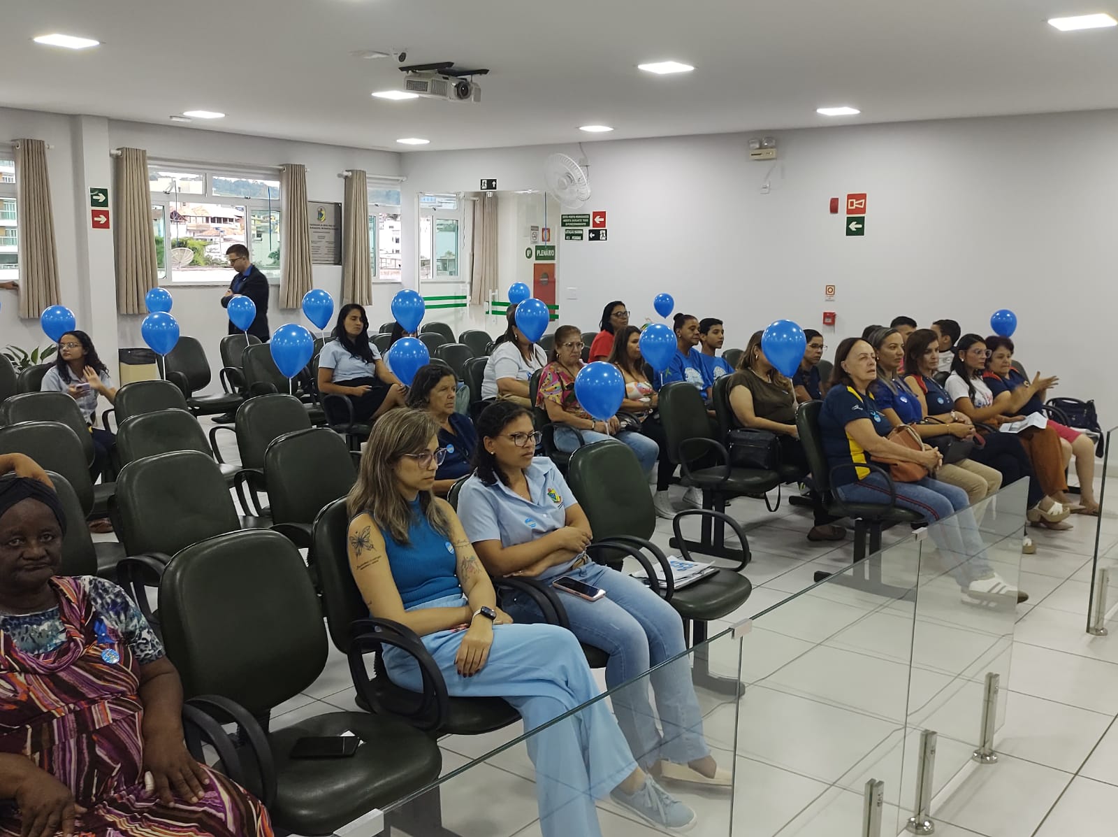 Câmara de Santos Dumont recebe celebração do Dia Mundial da Conscientização do Autismo